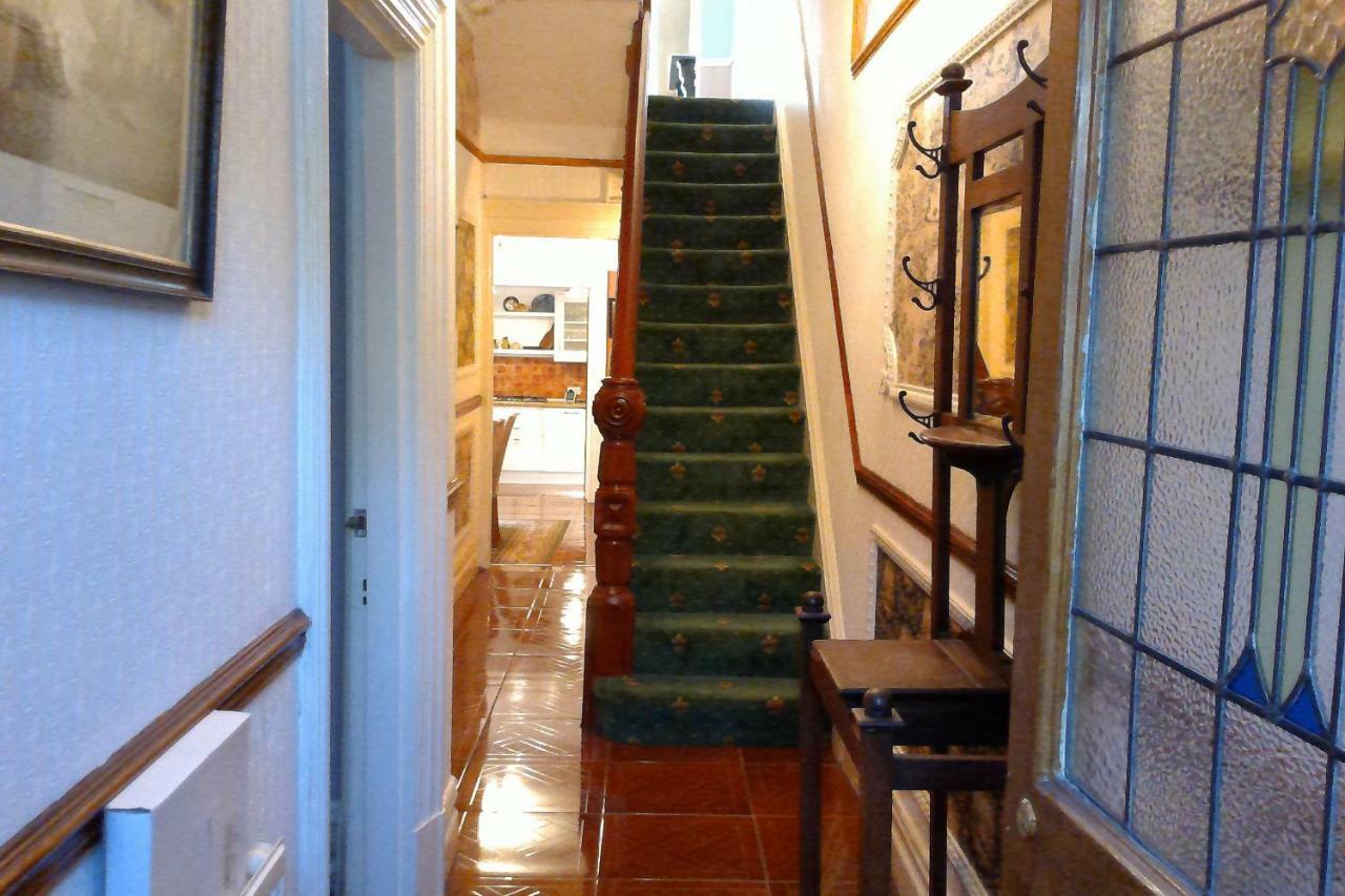 Beautiful Victorian House Hotel Cardiff Esterno foto
