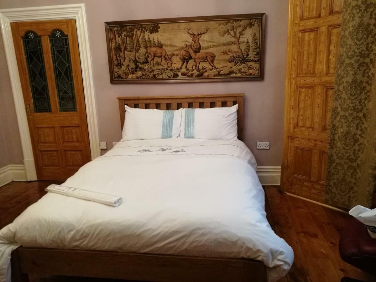 Beautiful Victorian House Hotel Cardiff Esterno foto