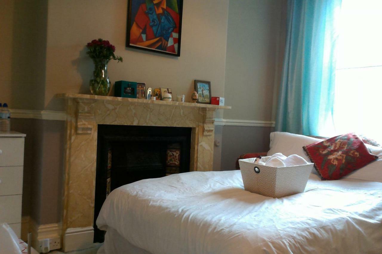 Beautiful Victorian House Hotel Cardiff Esterno foto